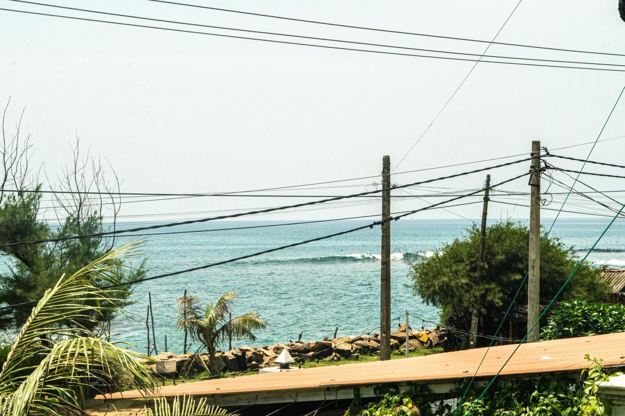 Cocos Hotel Midigama Exterior photo